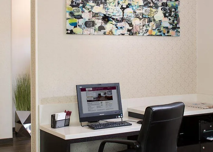 By Marriott Universities At The Capitol 3* Tallahassee