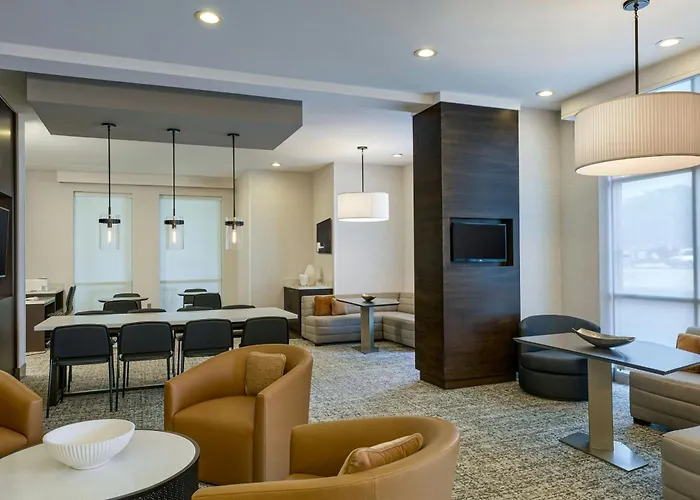 By Marriott Universities At The Capitol 3* Tallahassee