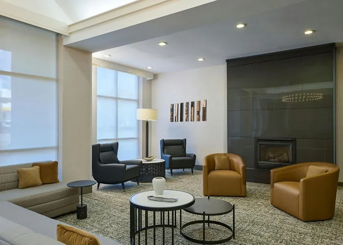 By Marriott Universities At The Capitol 3* Tallahassee