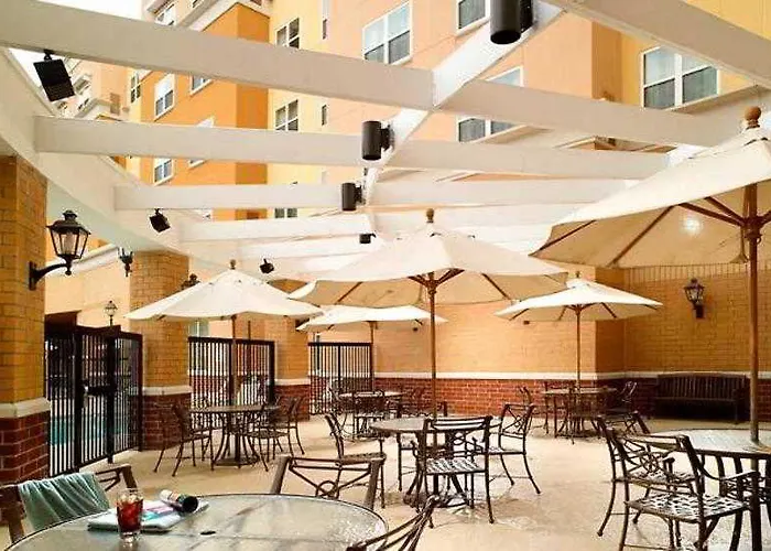 By Marriott Universities At The Capitol Hotel 3*