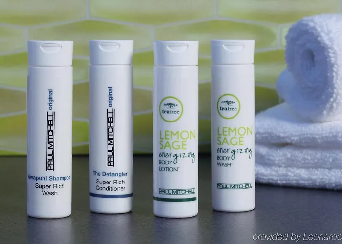 Hotel By Marriott Universities At The Capitol 3*