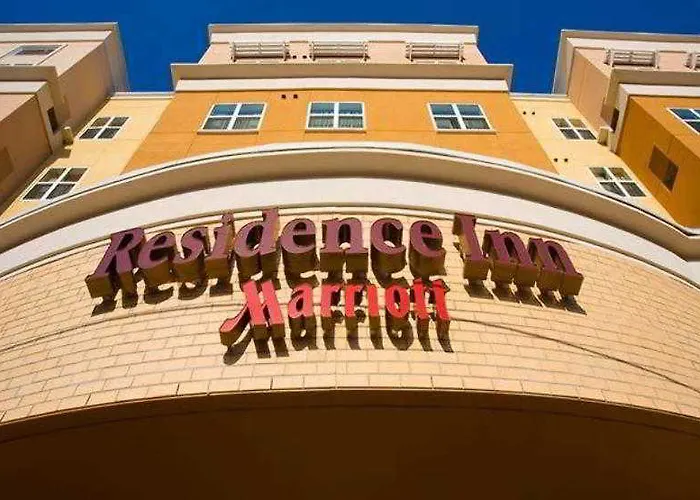 By Marriott Universities At The Capitol 3* Tallahassee